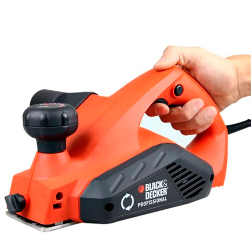 plaina-eletrica-3-1-4-pol-650w-110v-7698-br-black-decker_02_FEBDPLA001.jpg