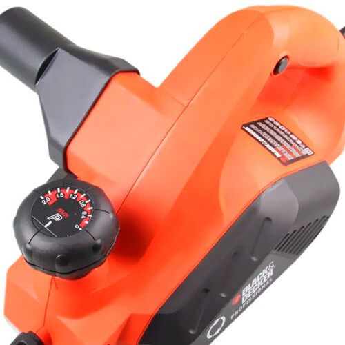 plaina-eletrica-3-1-4-pol-650w-110v-7698-br-black-decker_04_FEBDPLA001.jpg