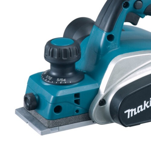 plaina-eletrica-620w-220v-com-maleta-kp0800k-makita_01_FEMZPLA011.jpg