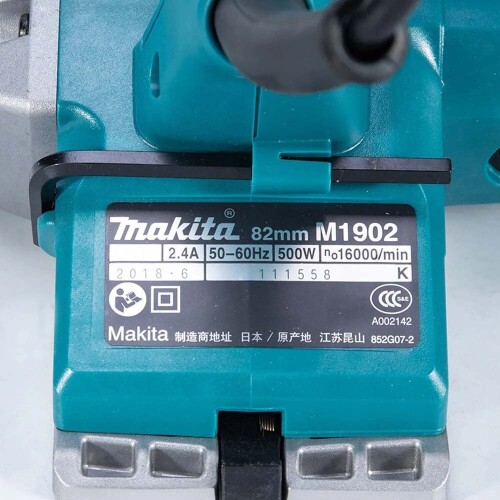 plaina-eletrica-82mm-580w-110v-m1902b-makita_03_FEMZPLA018.jpg