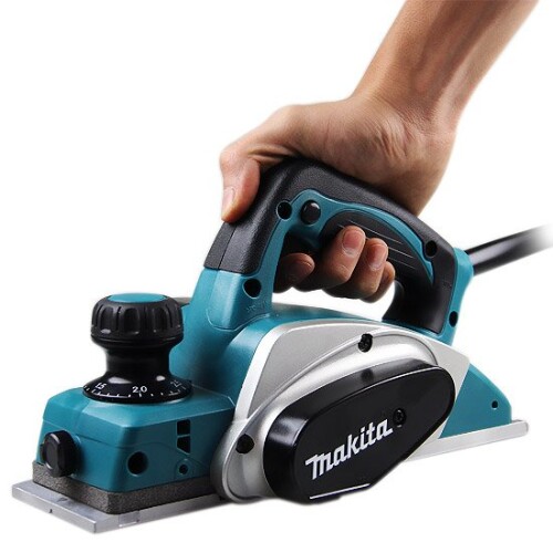 plaina-eletrica-82mm-620w-110v-kp0800-makita_10_FEMZPLA008.jpg