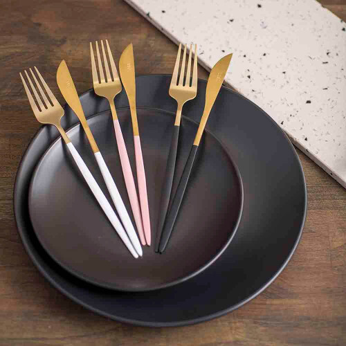 prato-raso-ceramica-cronus-preto-8610-lyor_03_PUCOPTO001.jpg