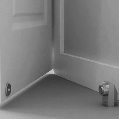 prendedor-para-porta-pr0314p00-cr-cromado-imab_01_FRIMACE027.jpg