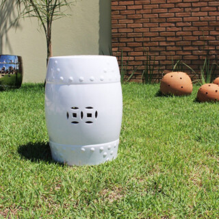 puff-seat-garden-hong-kong-branco-rivatti_02_CJRKPUF004
