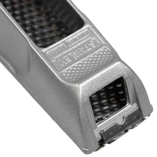 raspador-surform-6-pol-21-399-stanley_04_FTSYACE103.jpg