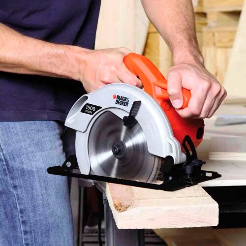 serra-circular-7-1-4-1500w-220v-cs1024-black-decker_01_FEBDSER023.jpg