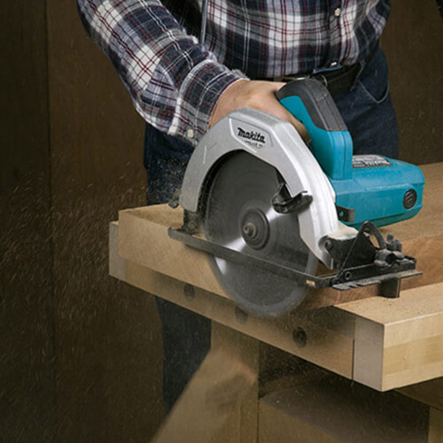 serra-circular-7-1-4-pol-1050w-110v-m5801b-makita_02_FEMZSER121.jpg