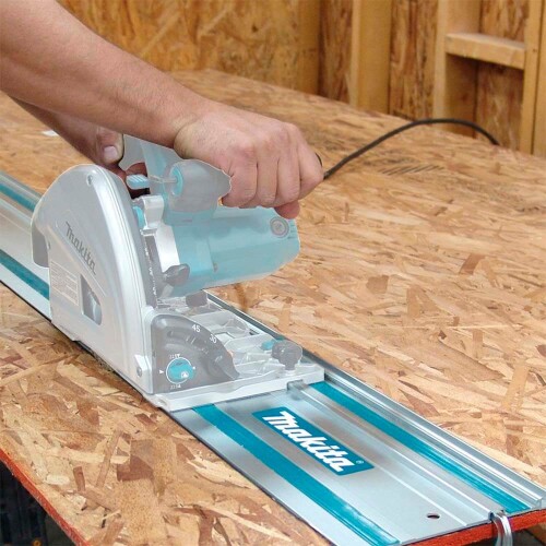trilho-guia-1000mm-para-sp6000-199140-0-makita_01_FEMZACE283.jpg