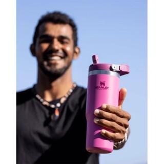 tumbler-termico-flip-straw-887ml-azalea-stanley_01_UTS8GRF037