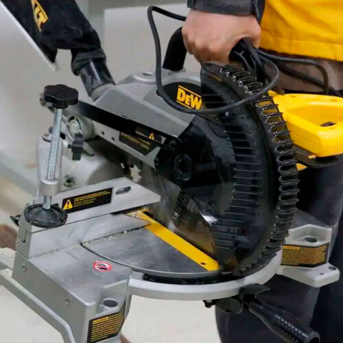 Serra-de-Meia-Esquadria-10-1650W-5000RPM-220V-DW714-B2-DeWALT-4.jpg