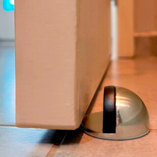 BATEDOR-DE-PORTA-MEIA-LUA-ESCOVADO-COMFORTDOOR--7-FRC7ACE066