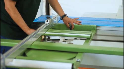 ESQUADREJADEIRA-DE-PRECISAO-SEC-3000_38-TRI-BALDAN-4-MQBNESQ042.mp4