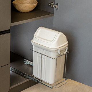 lixeira-deslizante-simples-cromado-2700-schmitt-03-FRSMARA028