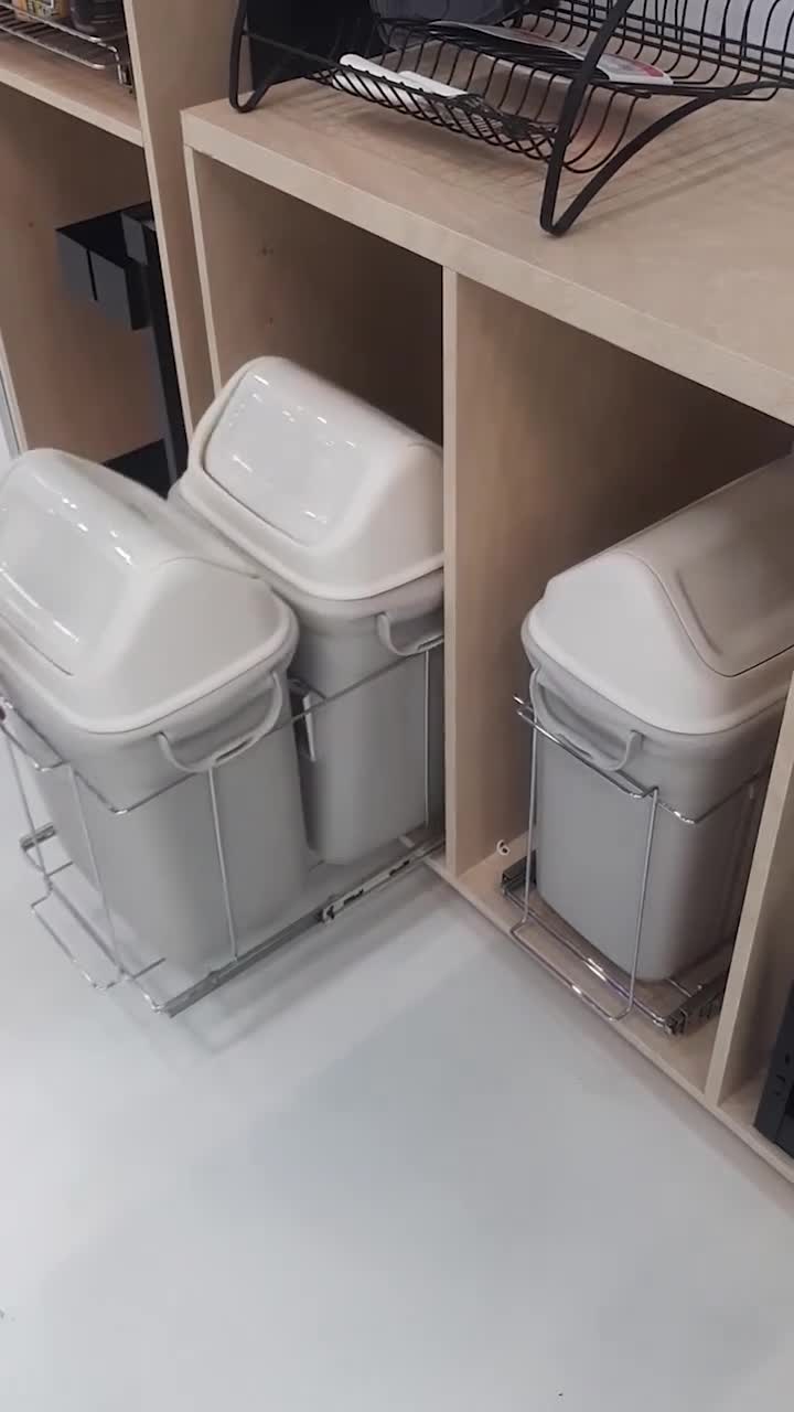 lixeira-deslizante-simples-cromado-2700-schmitt-04-FRSMARA028.mp4