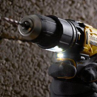 Kit-Stanley-Parafusadeira_Furadeira-1_222--Parafusadeira-Impacto-1_422-20V-COMBO483-05