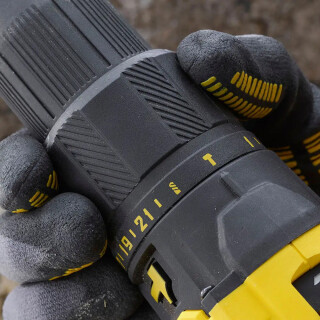 Kit-Stanley-Parafusadeira_Furadeira-1_222--Parafusadeira-Impacto-1_422-20V-COMBO483-07