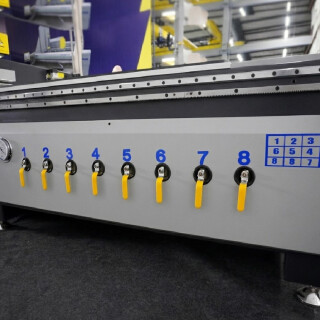 Router-CNC-Inmes-IR-25K-c_-Bomba-de-Vacuo-c_-motor-trifasico-380V-MQISCNC002-05