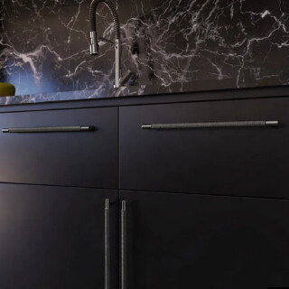 PUXADOR-ITALY-ZIGRINATO-1580-128MM-GRAFITE-FRILPXD380-03