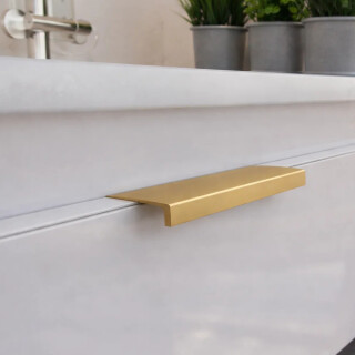 ALTERNATIVA-PUXADOR-82MM-DOURADO-TREVISO-FRAVPUX345-03