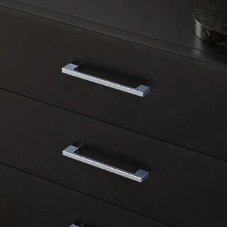 PUXADOR-ITALY-LIVERI-950-256MM-CR-FRILPUX749-03