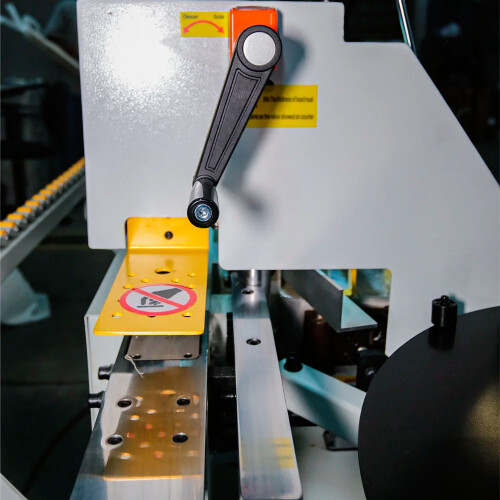 RAZI-COLADEIRA-DE-BORDO-CD453GT-3G.-AUTOMATIC-TRIF-MQRZCOL001-04.jpg
