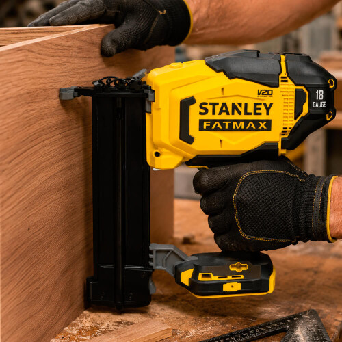 STANLEY-PINADOR-18G-LITIO-S_-BAT_CARREG-SCN618B-FESYPID003-05.jpg