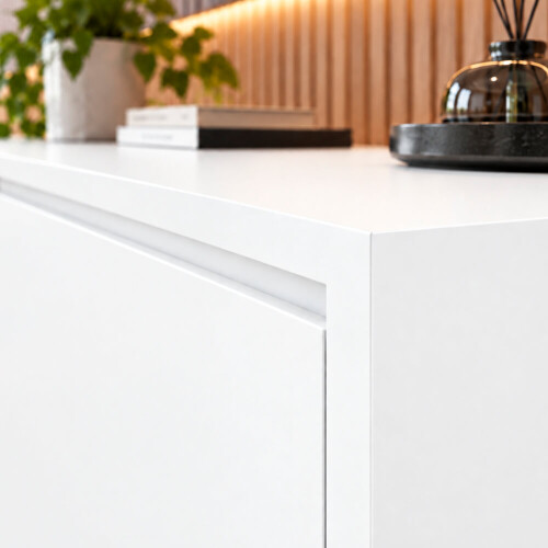 REHAU-BORDA-PVC-BRANCO-ALVORADA-22MMX20M-EUCATEX-LARHMA4478-03.jpg
